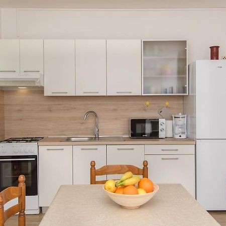 Apartman Alba Karigador Exterior photo